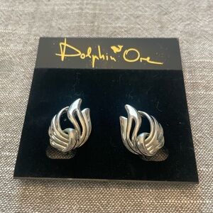 Dolphin Ore Silver Earrings